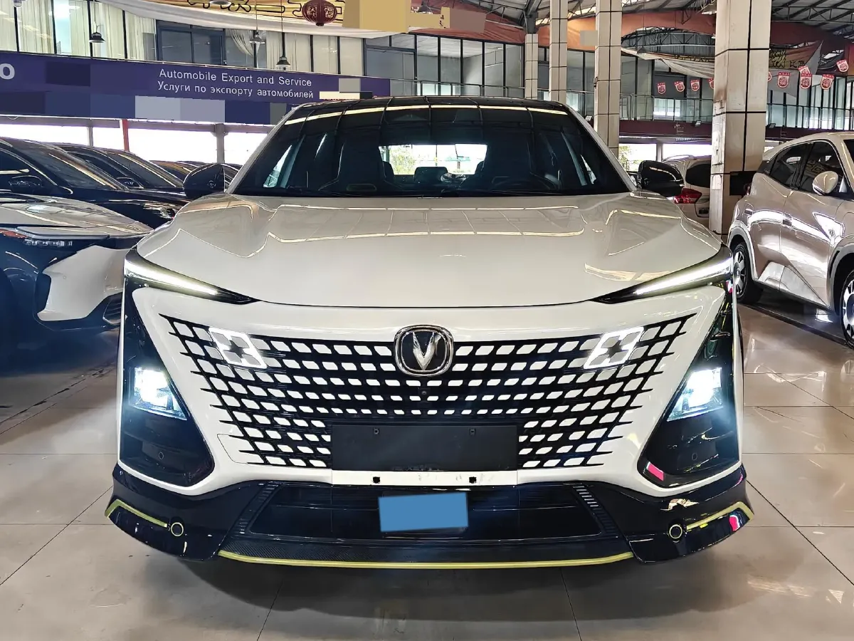 2022 ChangAn UNI-T 1.5T 188HP L4 7DCT,autocango,china used car exporter,china ev exporter,chinese used car exporter,chinese used ev exporter