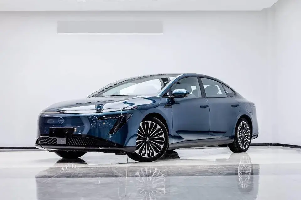 2025 Nissan N7 BEV 73KWH