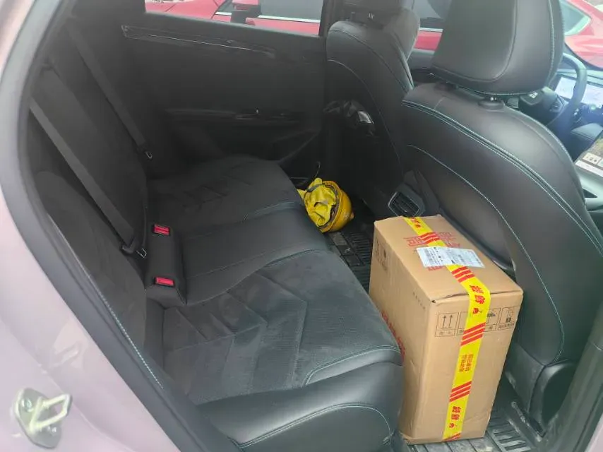 2024 Geely Galaxy L6 1.5T 163HP L4 3DHT PHEV,autocango,china used car exporter,china ev exporter,chinese used car exporter,chinese used ev exporter