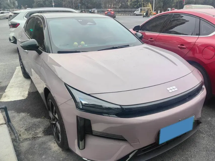 2024 Geely Galaxy L6 1.5T 163HP L4 3DHT PHEV,autocango,china used car exporter,china ev exporter,chinese used car exporter,chinese used ev exporter