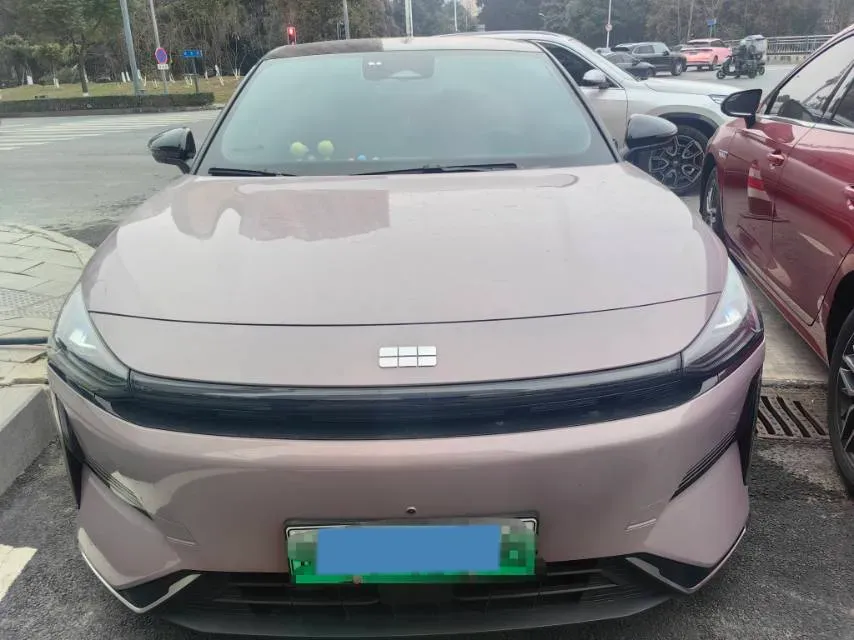 2024 Geely Galaxy L6 1.5T 163HP L4 3DHT PHEV,autocango,china used car exporter,china ev exporter,chinese used car exporter,chinese used ev exporter