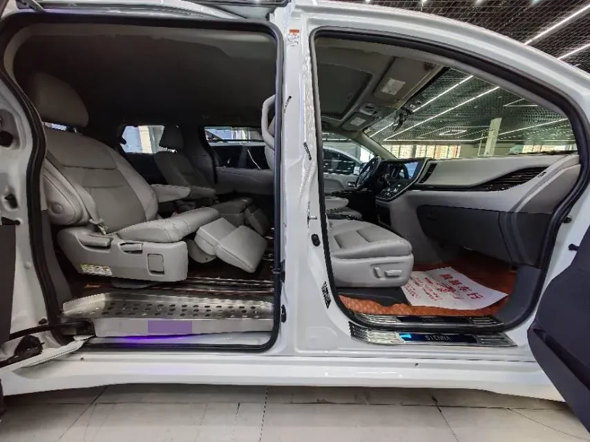 2019 Toyota Avalon 2.0L 178HP L4 CVT,autocango,china used car exporter,china ev exporter,chinese used car exporter,chinese used ev exporter