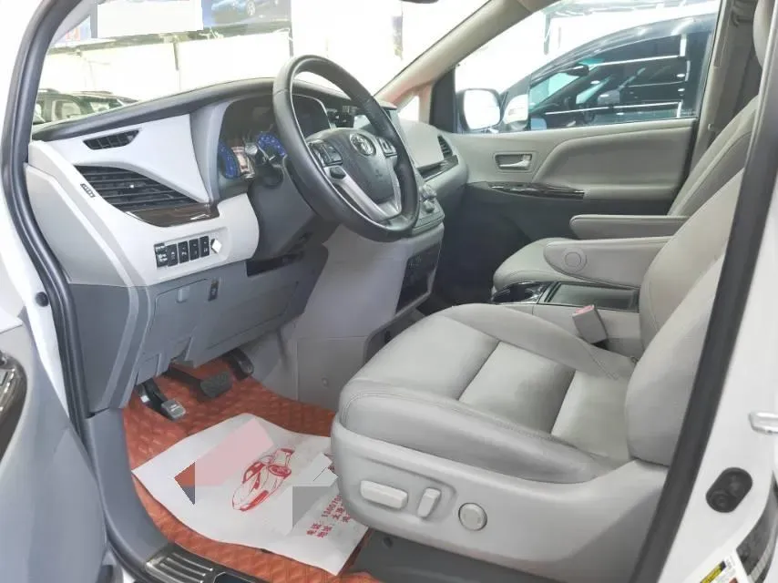 2019 Toyota Avalon 2.0L 178HP L4 CVT,autocango,china used car exporter,china ev exporter,chinese used car exporter,chinese used ev exporter