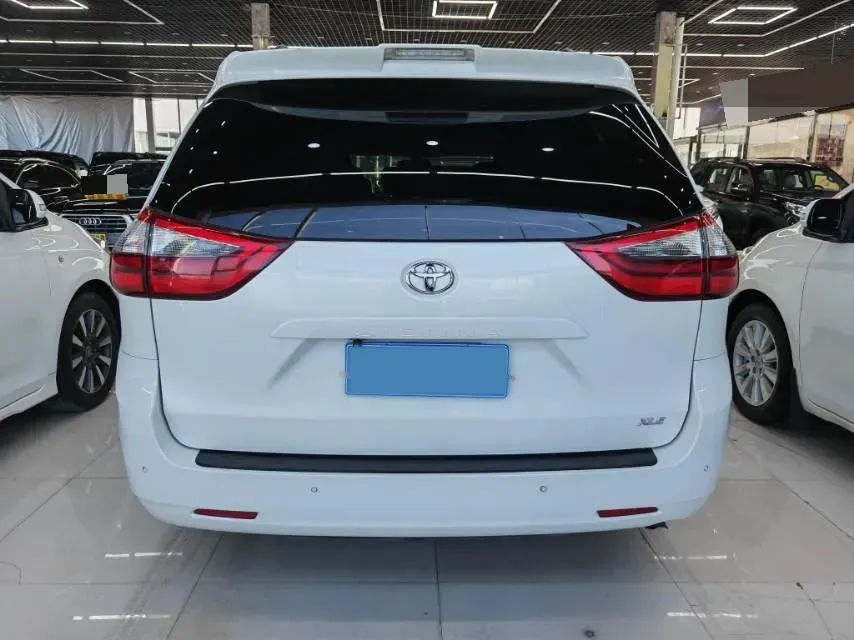 2019 Toyota Avalon 2.0L 178HP L4 CVT,autocango,china used car exporter,china ev exporter,chinese used car exporter,chinese used ev exporter