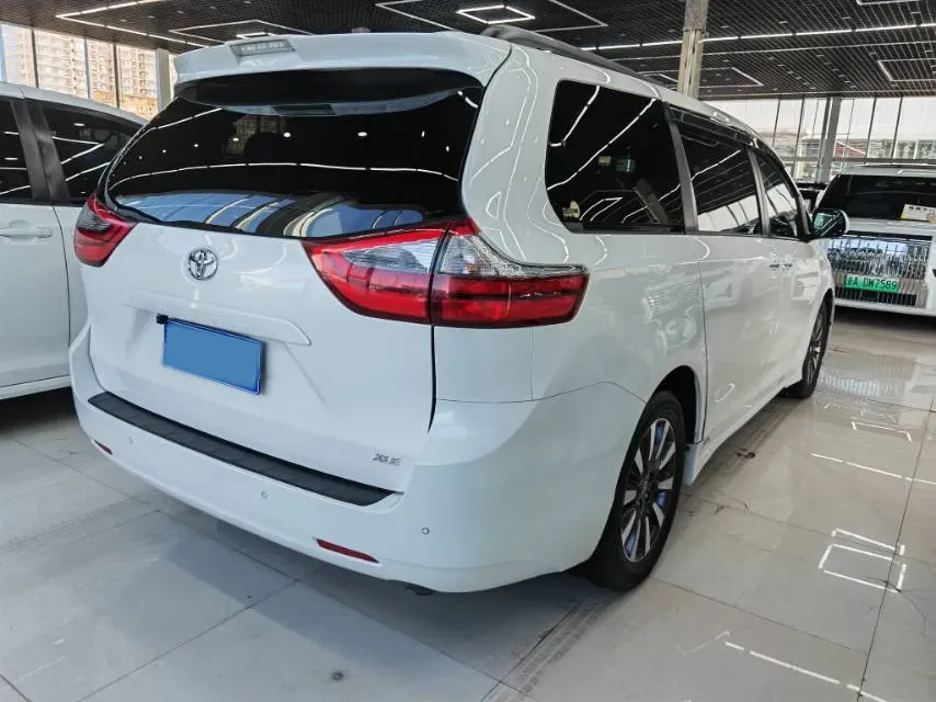 2019 Toyota Avalon 2.0L 178HP L4 CVT,autocango,china used car exporter,china ev exporter,chinese used car exporter,chinese used ev exporter