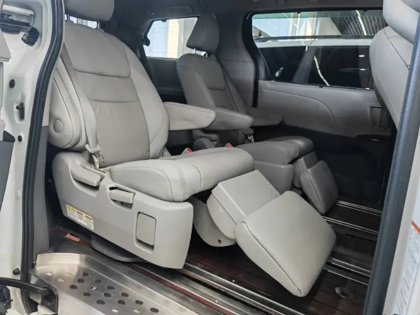 2019 Toyota Avalon 2.0L 178HP L4 CVT,autocango,china used car exporter,china ev exporter,chinese used car exporter,chinese used ev exporter
