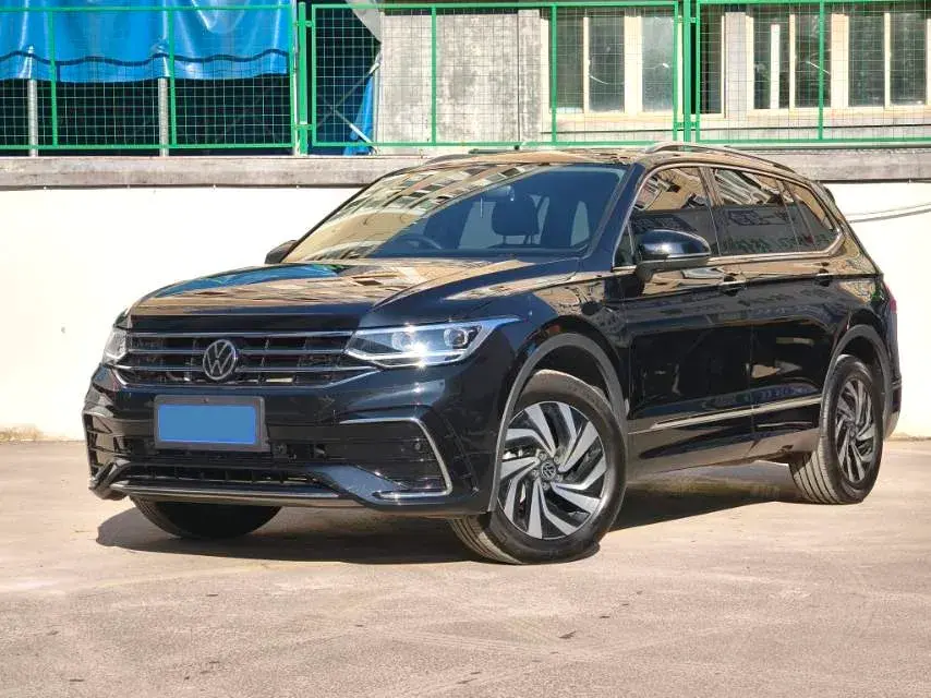 2024 Volkswagen Tiguan L 2.0T 186HP L4 7DCT