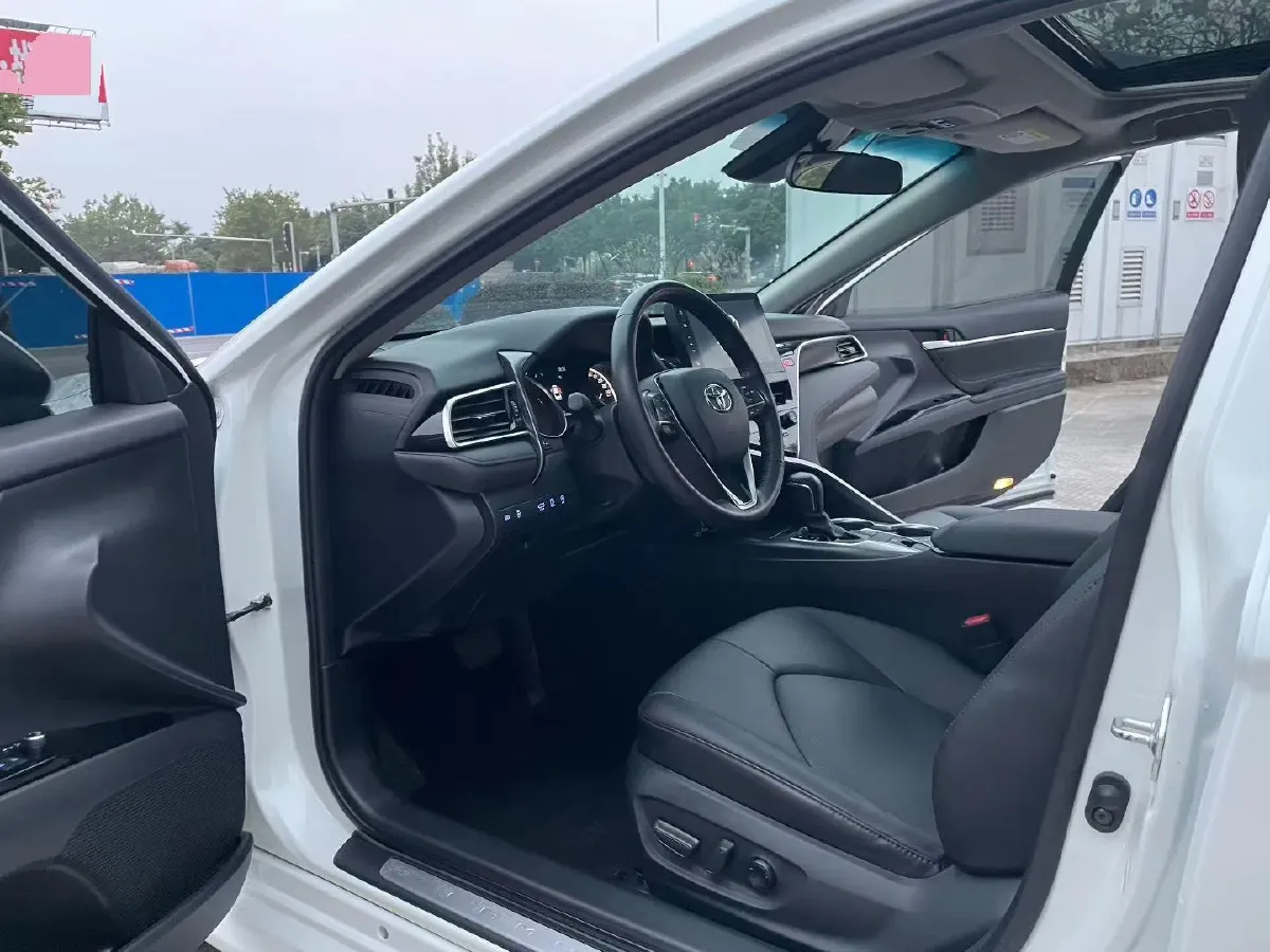 2021 Toyota Camry 2.0L 178HP L4 CVT,autocango,china used car exporter,china ev exporter,chinese used car exporter,chinese used ev exporter