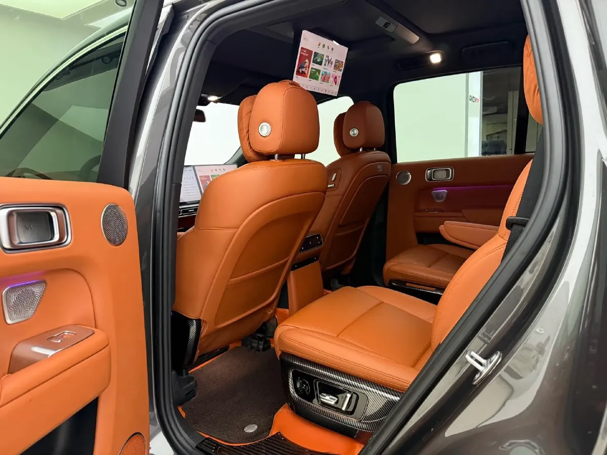 2024 Ford Bronco 2.3T 275HP L4 10AT,autocango,china used car exporter,china ev exporter,chinese used car exporter,chinese used ev exporter