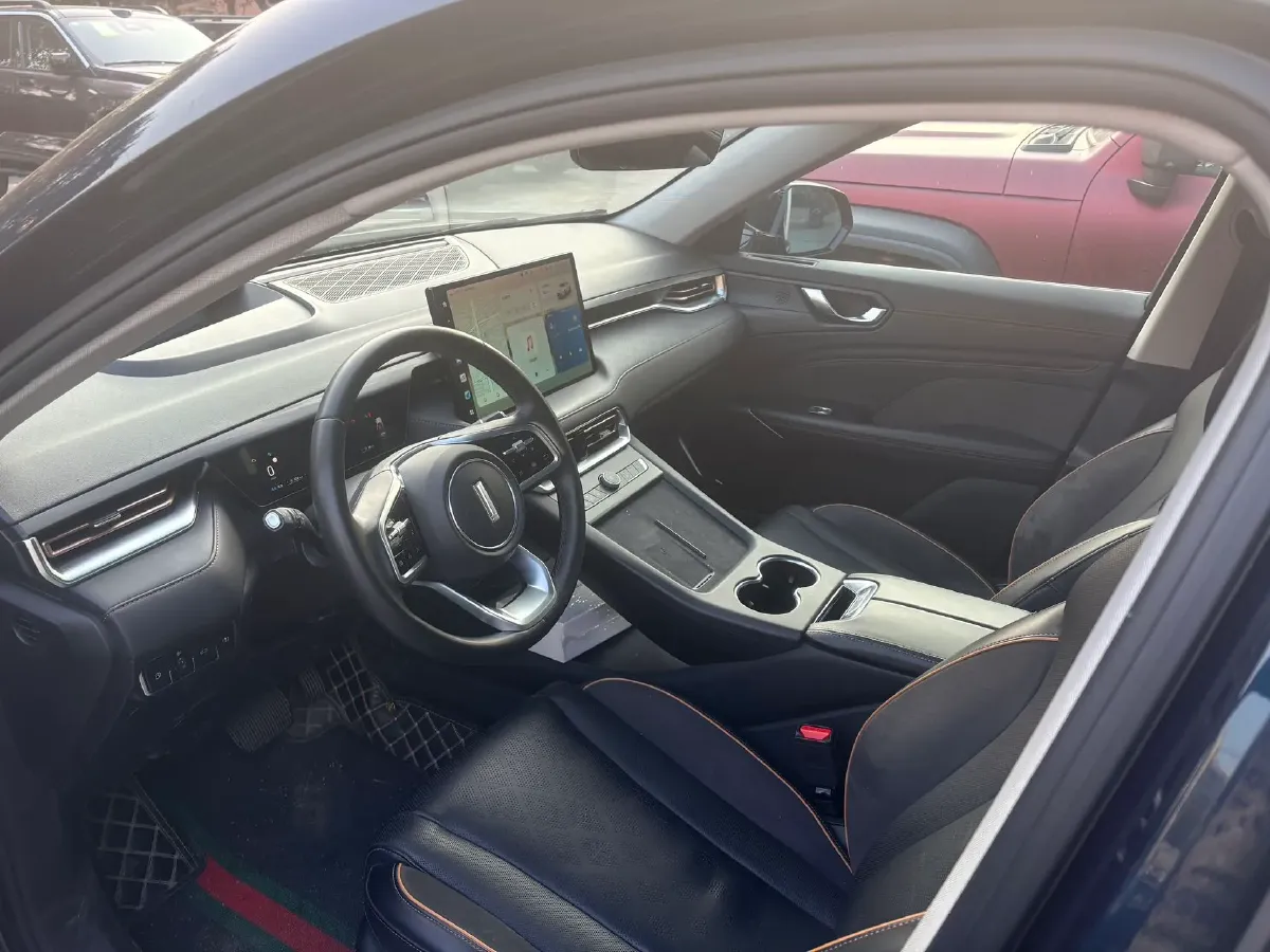 2022 WEY Latte 1.5T 156HP L4 2DHT PHEV 34KWH,autocango,china used car exporter,china ev exporter,chinese used car exporter,chinese used ev exporter