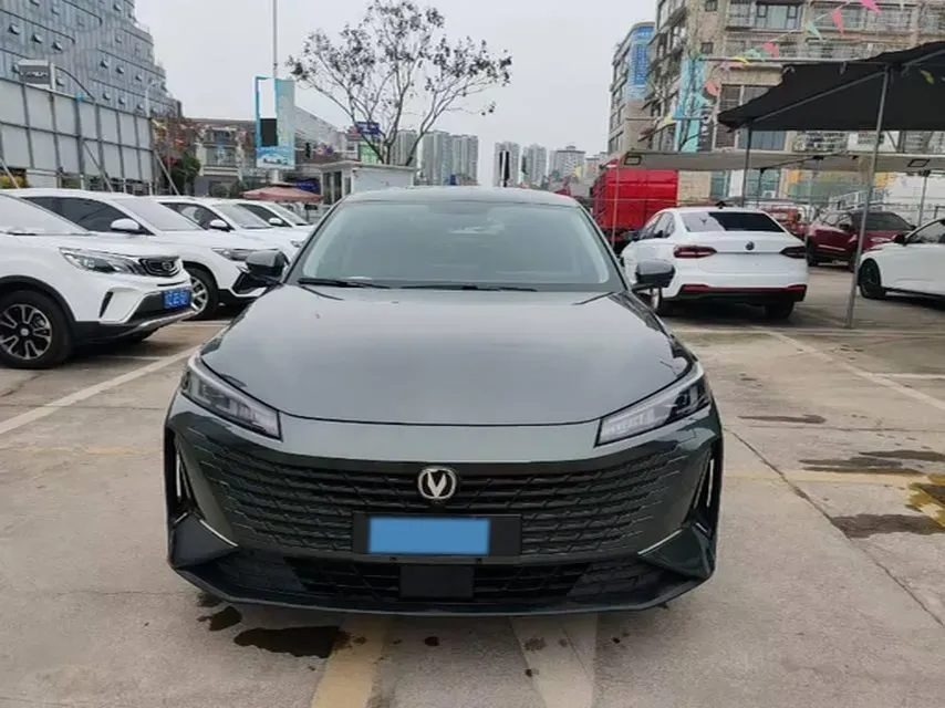 2023 ChangAn Oshan Z6 1.5T 188HP L4 7DCT,autocango,china used car exporter,china ev exporter,chinese used car exporter,chinese used ev exporter