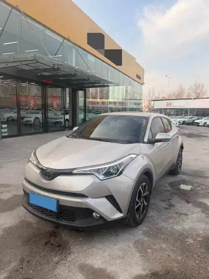 2020 Toyota C-HR 2.0L 171HP L4 CVT,autocango,china used car exporter,china ev exporter,chinese used car exporter,chinese used ev exporter