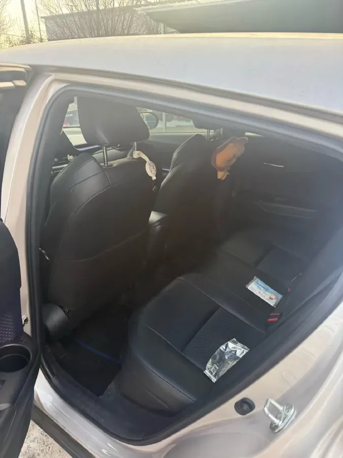 2020 Toyota C-HR 2.0L 171HP L4 CVT,autocango,china used car exporter,china ev exporter,chinese used car exporter,chinese used ev exporter