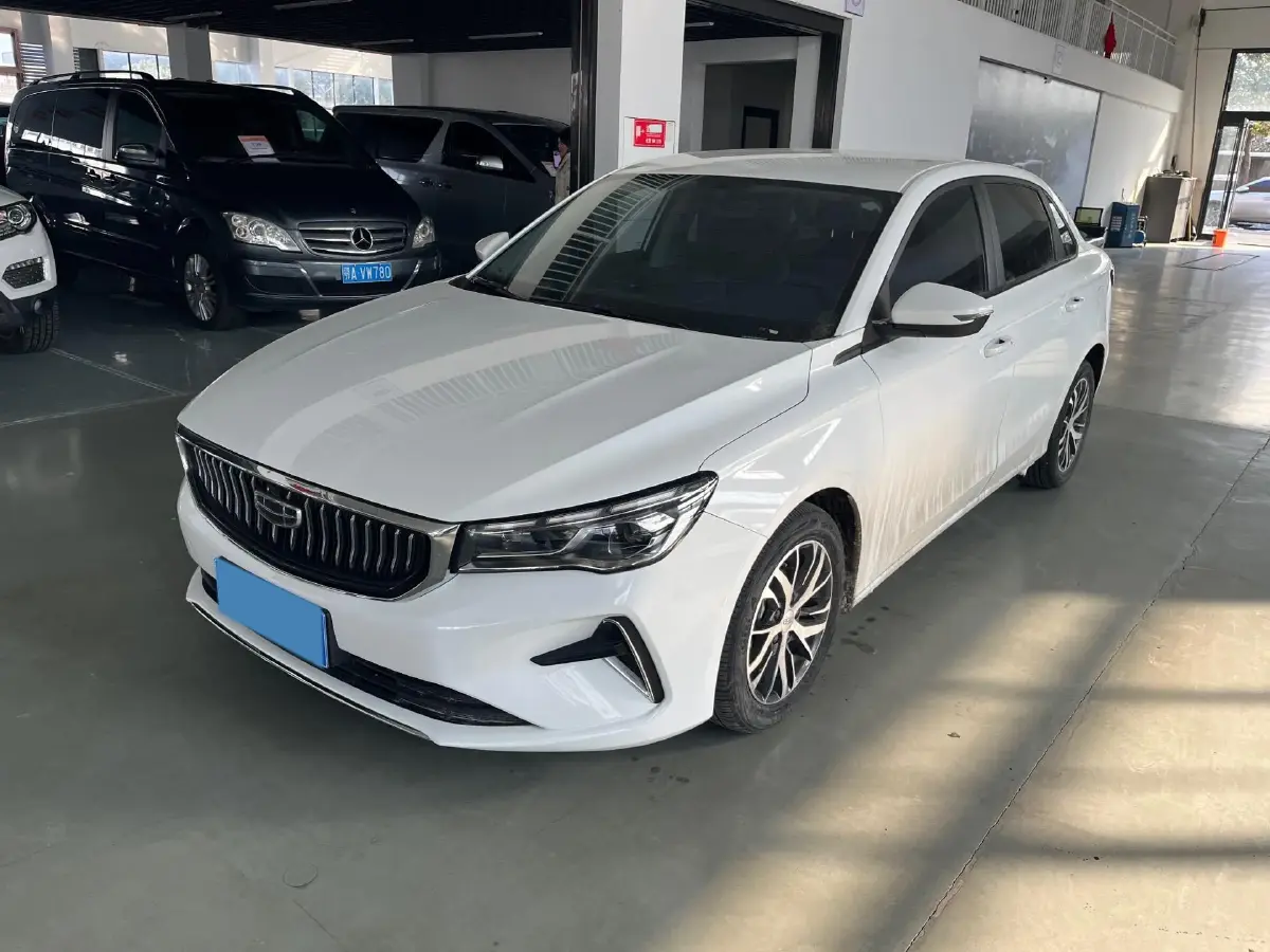 2022 Geely Emgrand 1.5L 114HP L4 CVT