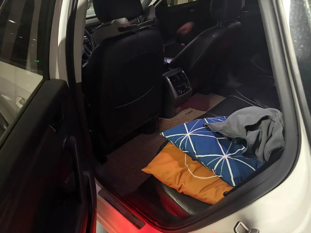 2017 Volkswagen Passat 1.8T 180HP L4 7DCT,autocango,china used car exporter,china ev exporter,chinese used car exporter,chinese used ev exporter