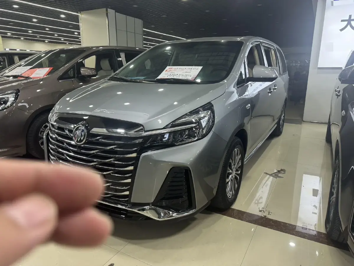 2023 Buick GL8 2.0T 237HP L4 9AT