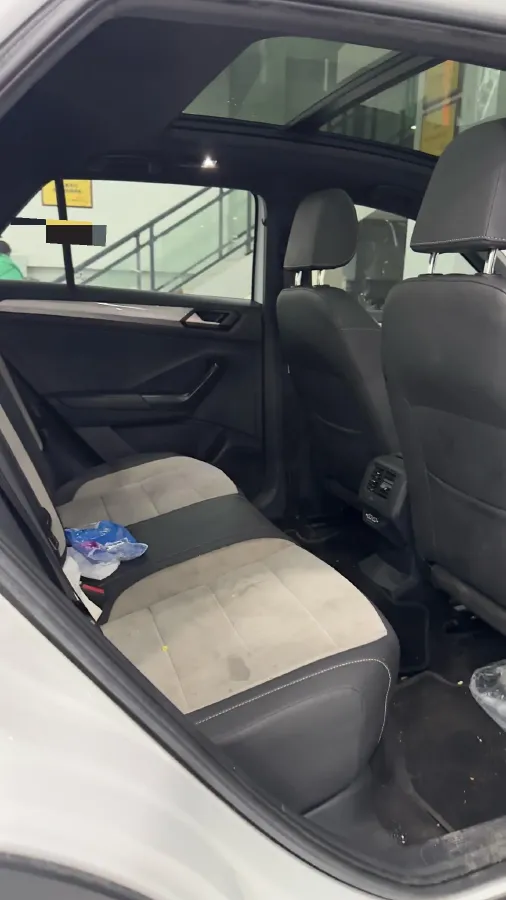 2021 Volkswagen T-Roc 1.4T 150HP L4 7DCT,autocango,china used car exporter,china ev exporter,chinese used car exporter,chinese used ev exporter