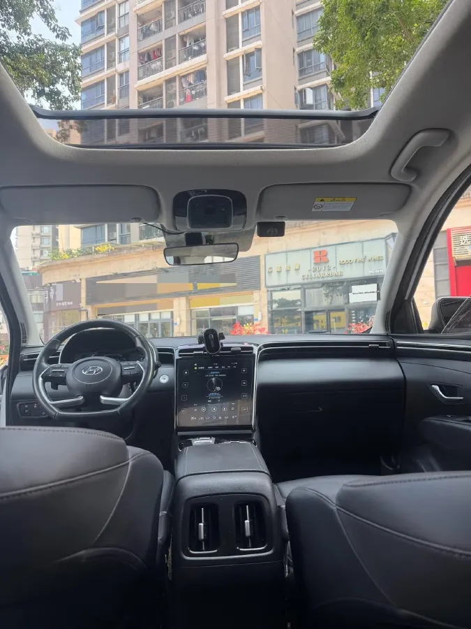 2021 Hyundai Tucson 1.5T 200HP L4 7DCT,autocango,china used car exporter,china ev exporter,chinese used car exporter,chinese used ev exporter