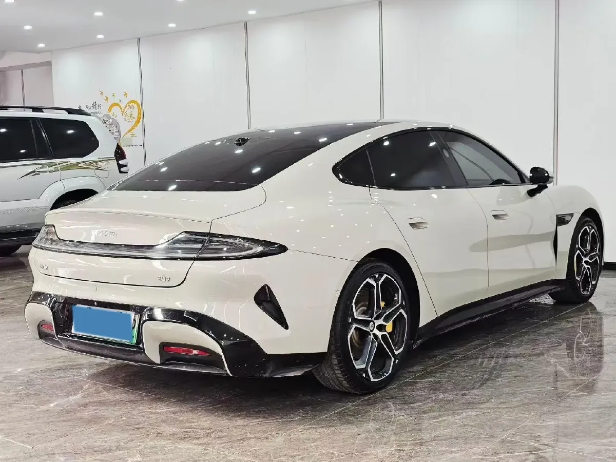 2024 MI SU7 BEV 73.6KWH,autocango,china used car exporter,china ev exporter,chinese used car exporter,chinese used ev exporter