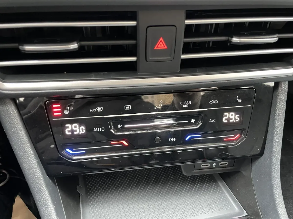 2023 Volkswagen Sagitar 1.4T 150HP L4 7DCT,autocango,china used car exporter,china ev exporter,chinese used car exporter,chinese used ev exporter