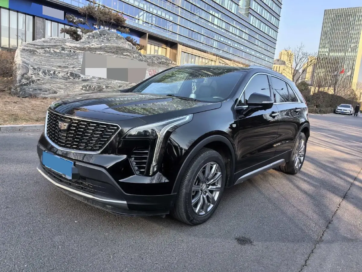 2020 Cadillac XT4 2.0T 241HP L4 9AT