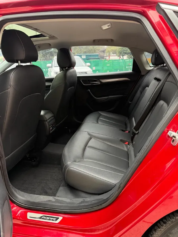 2020 Roewe i6 1.6L 125HP L4 CVT,autocango,china used car exporter,china ev exporter,chinese used car exporter,chinese used ev exporter