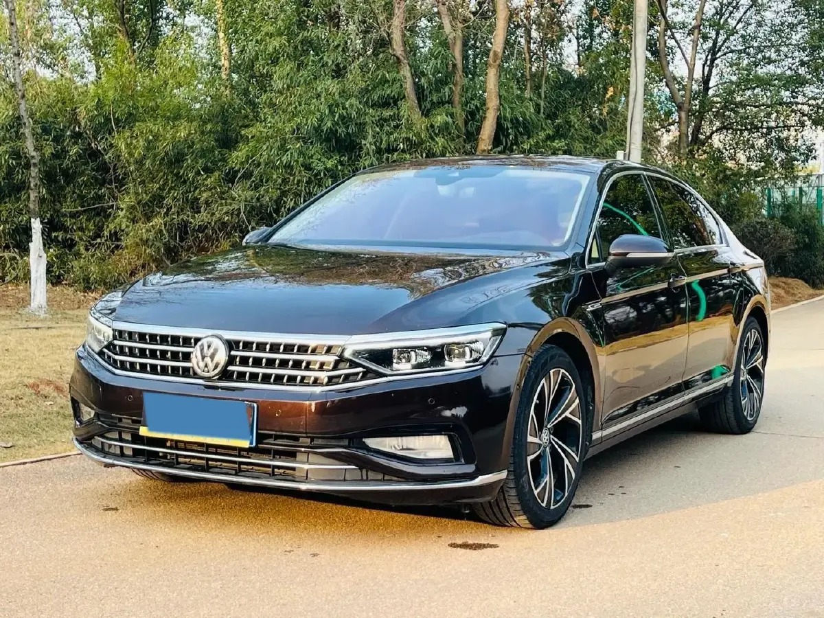 2020 Volkswagen Magotan 2.0T 220HP L4 7DCT