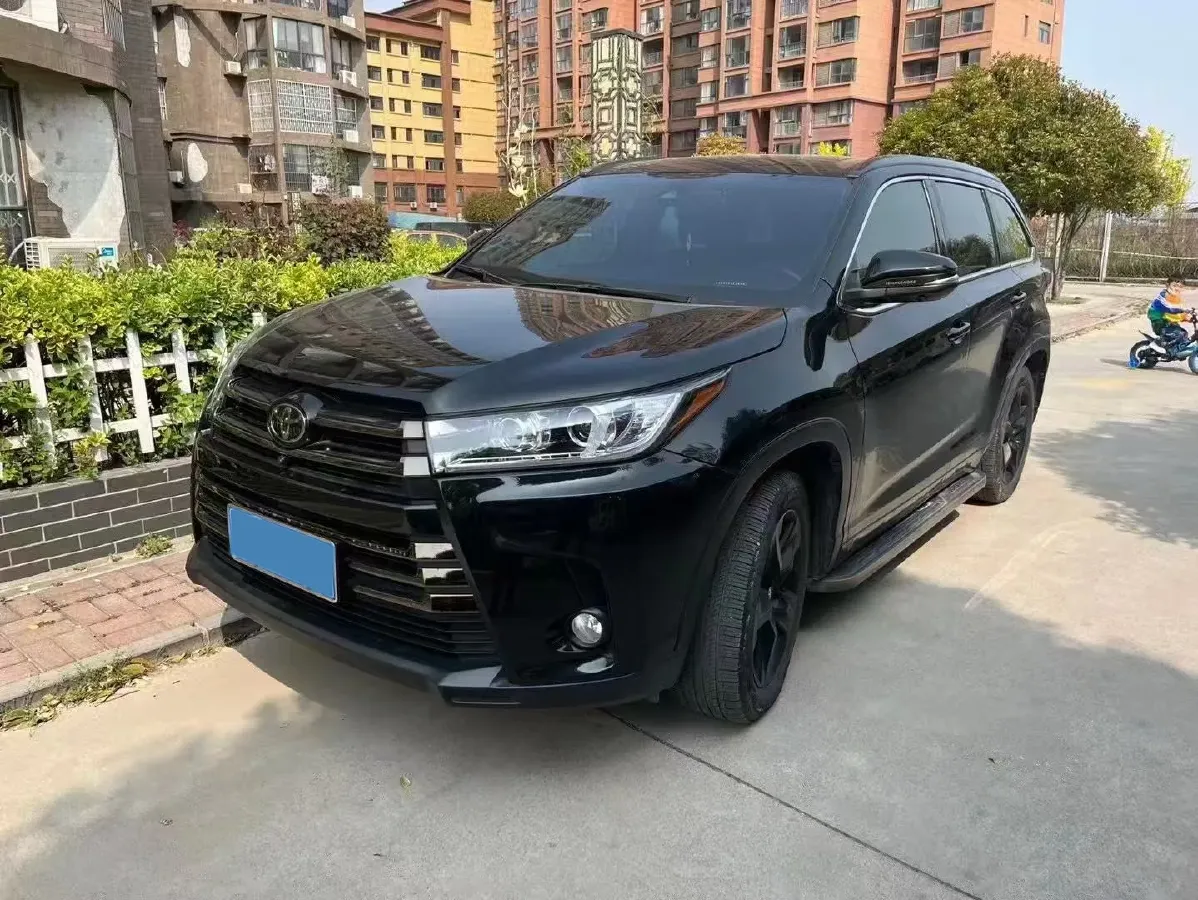 2019 HanTeng V7 1.5T 156HP L4 6AT,autocango,china used car exporter,china ev exporter,chinese used car exporter,chinese used ev exporter