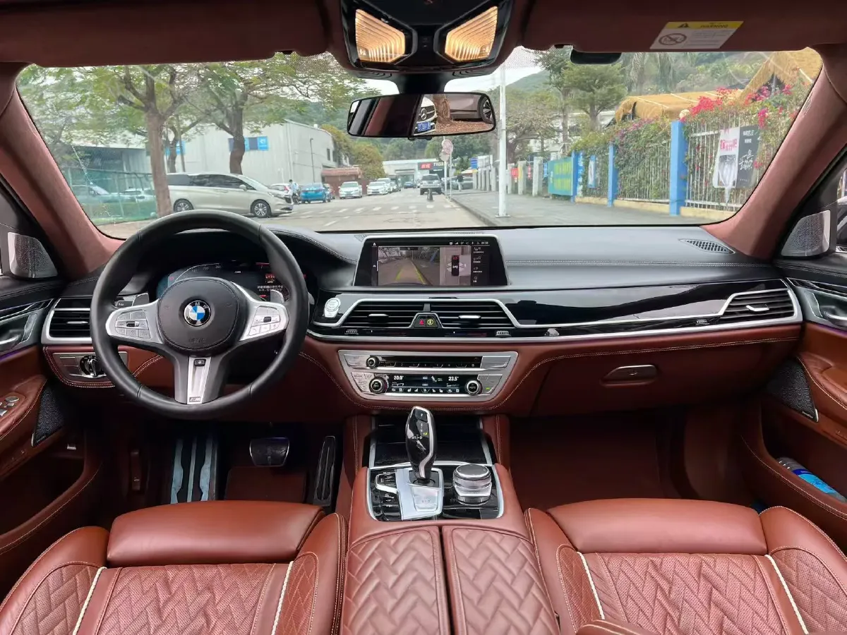 2019 BMW 7 Series 3.0T 340HP L6 8AT,autocango,china used car exporter,china ev exporter,chinese used car exporter,chinese used ev exporter