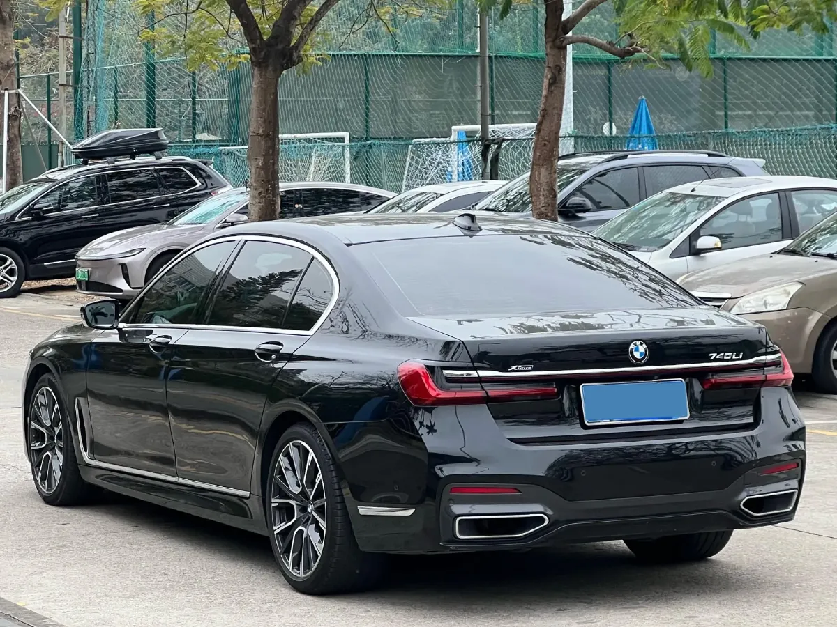 2019 BMW 7 Series 3.0T 340HP L6 8AT,autocango,china used car exporter,china ev exporter,chinese used car exporter,chinese used ev exporter