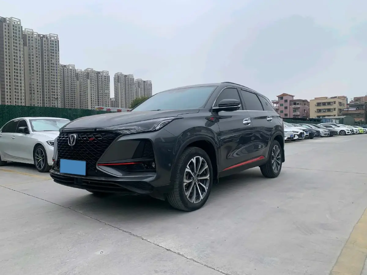 2022 ChangAn CS75 Plus 2.0T 233HP L4 8AT