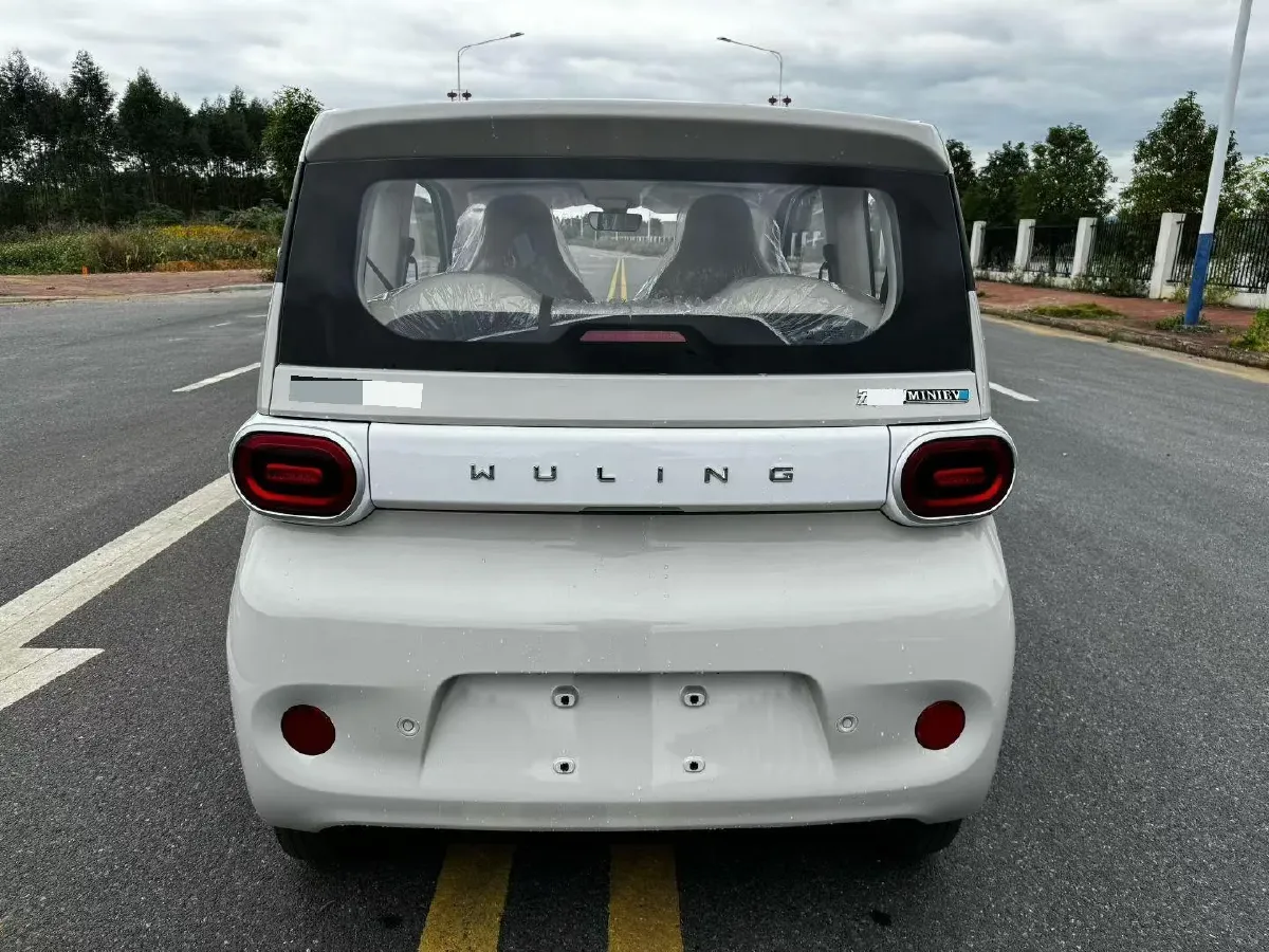 2024 WuLing HongGuang MINI EV BEV 17.3KWH,autocango,china used car exporter,china ev exporter,chinese used car exporter,chinese used ev exporter