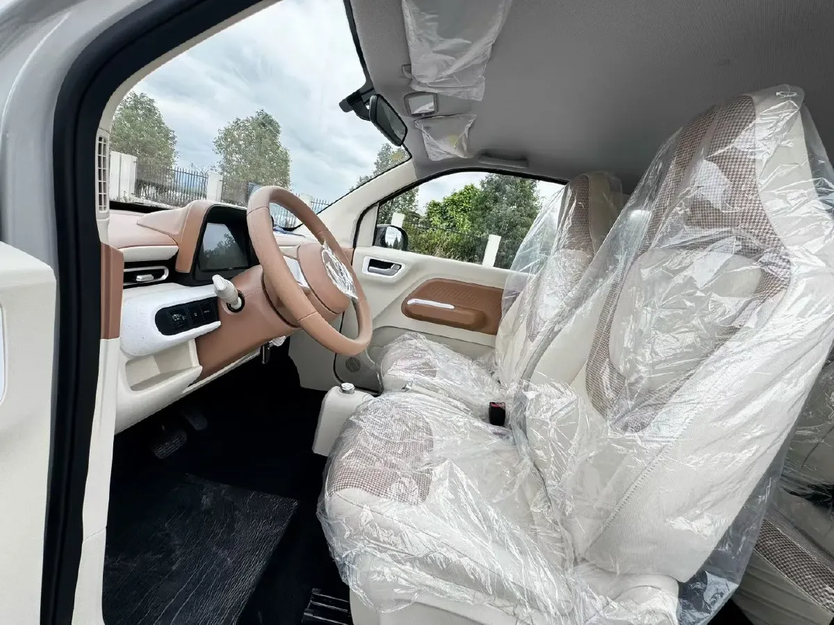 2024 WuLing HongGuang MINI EV BEV 17.3KWH,autocango,china used car exporter,china ev exporter,chinese used car exporter,chinese used ev exporter