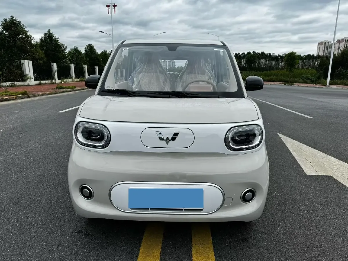 2024 WuLing HongGuang MINI EV BEV 17.3KWH,autocango,china used car exporter,china ev exporter,chinese used car exporter,chinese used ev exporter