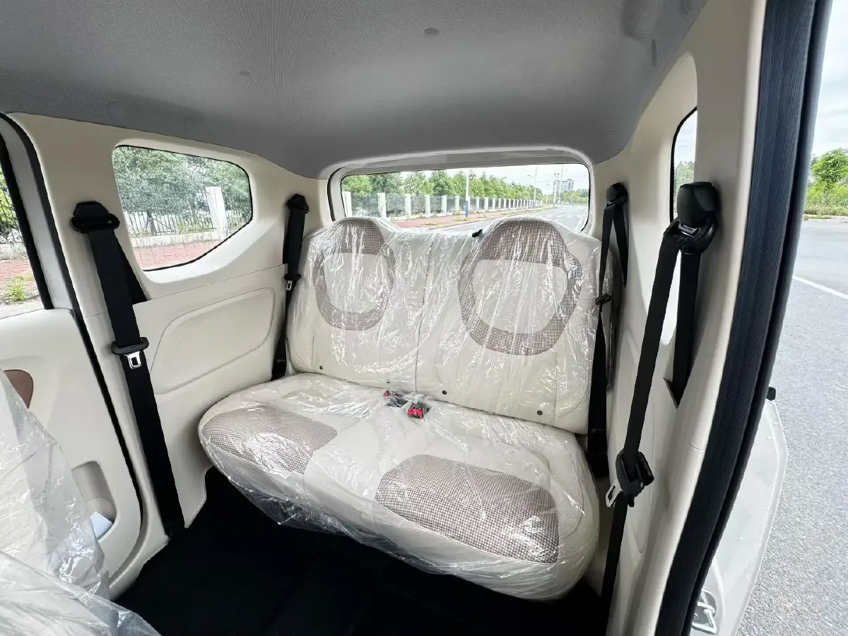 2024 WuLing HongGuang MINI EV BEV 17.3KWH,autocango,china used car exporter,china ev exporter,chinese used car exporter,chinese used ev exporter