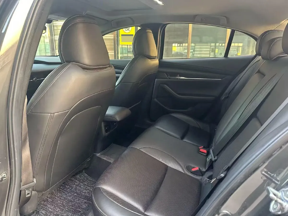 2020 Mazda 3 Axela 2.0L 158HP L4 6AT,autocango,china used car exporter,china ev exporter,chinese used car exporter,chinese used ev exporter