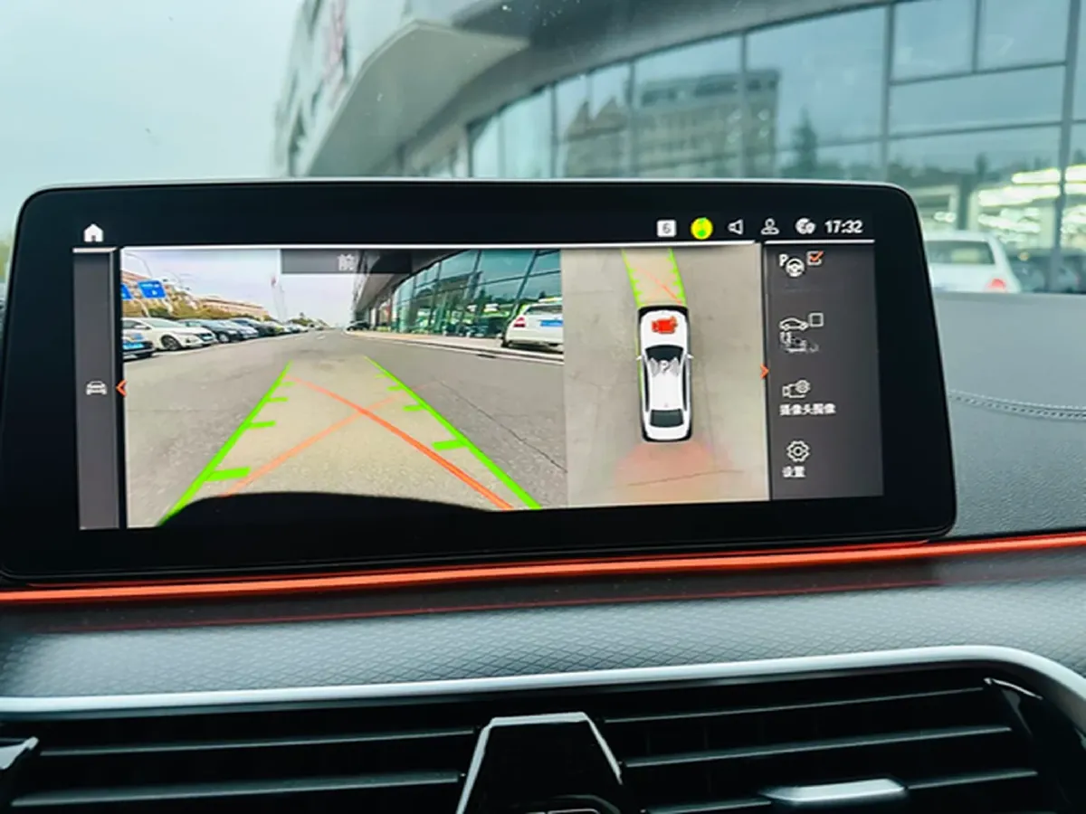 2023 BMW 5 Series 2.0T 245HP L4 8AT,autocango,china used car exporter,china ev exporter,chinese used car exporter,chinese used ev exporter