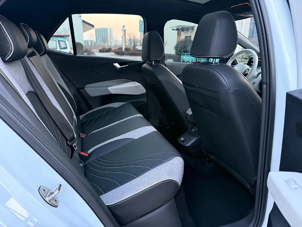 2021 Volkswagen ID.3 BEV 57.3KWH,autocango,china used car exporter,china ev exporter,chinese used car exporter,chinese used ev exporter