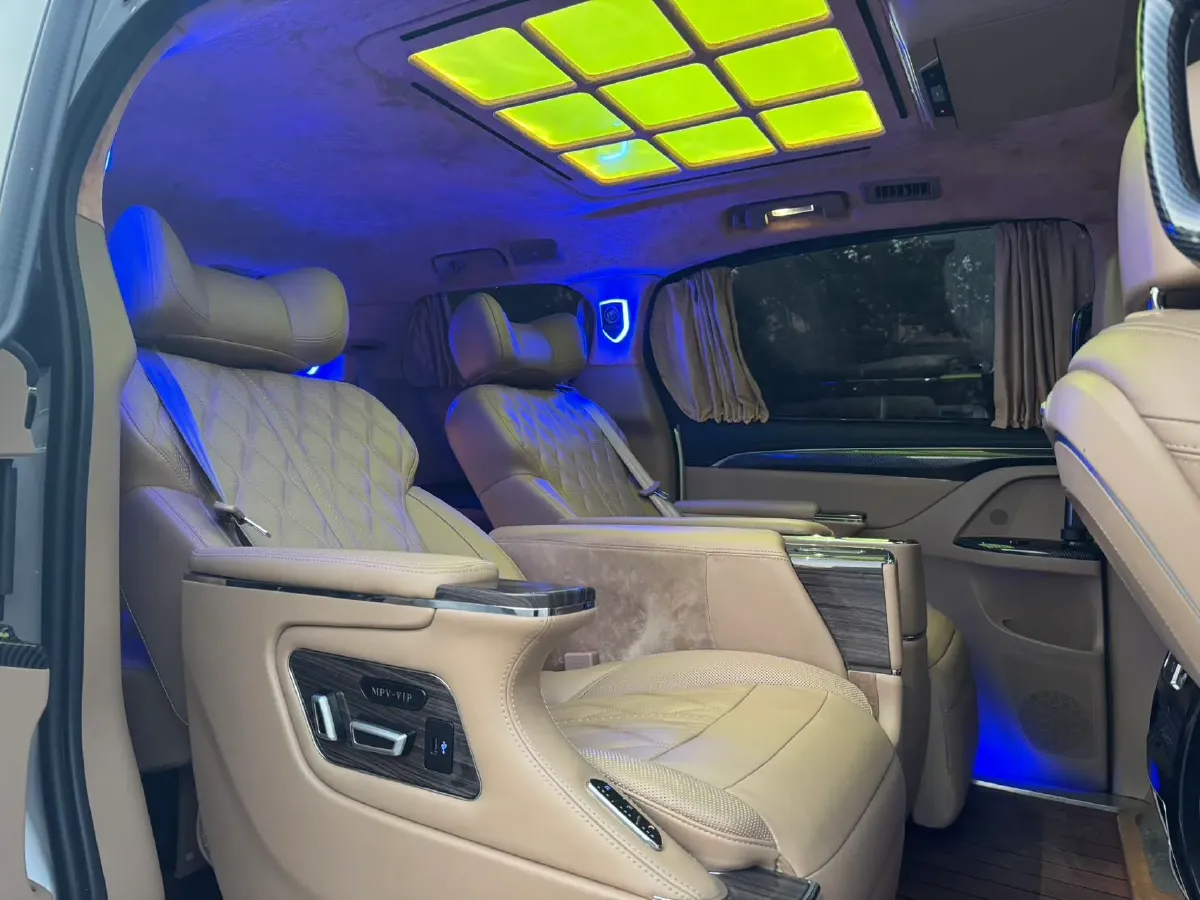 2020 Buick GL8 2.0T 237HP L4 9AT,autocango,china used car exporter,china ev exporter,chinese used car exporter,chinese used ev exporter