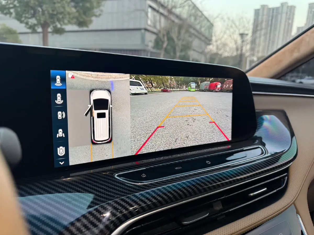 2020 Buick GL8 2.0T 237HP L4 9AT,autocango,china used car exporter,china ev exporter,chinese used car exporter,chinese used ev exporter