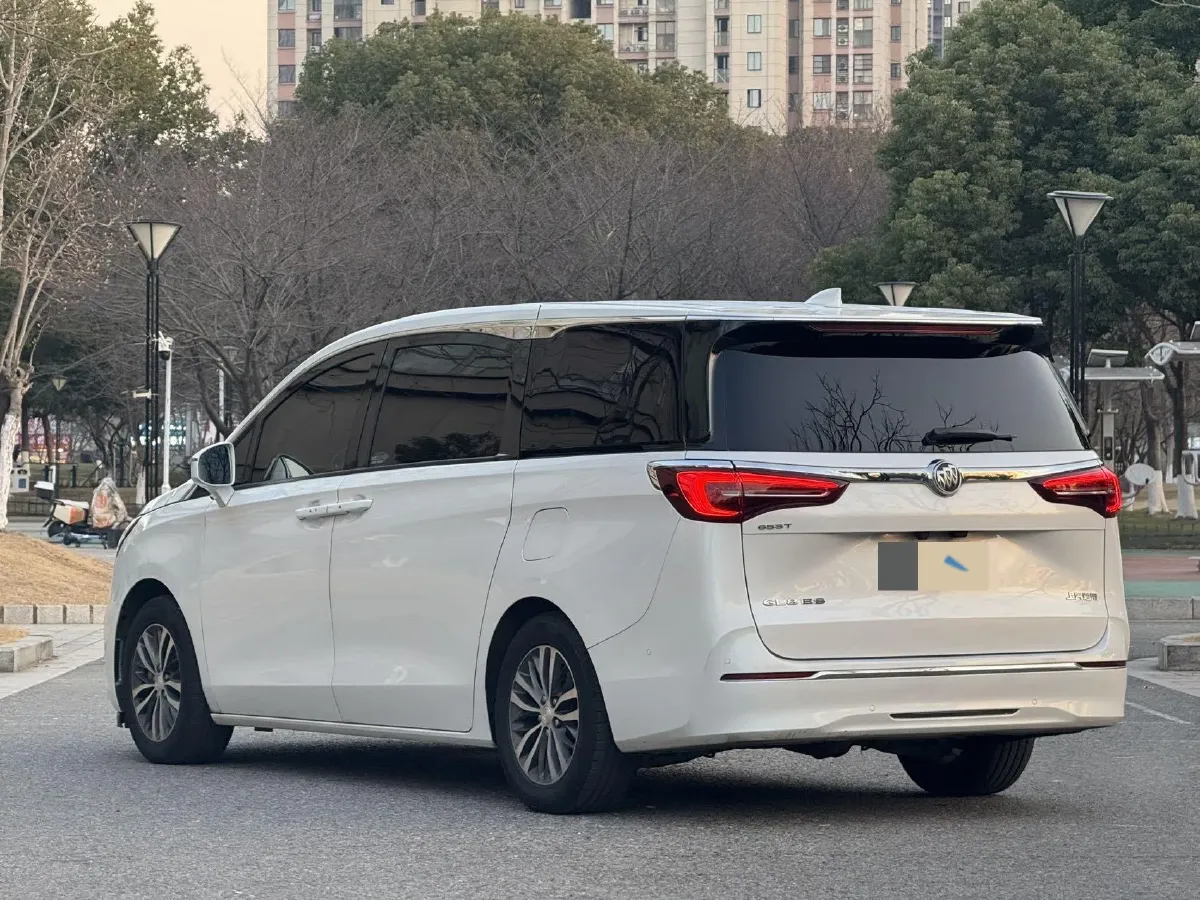 2020 Buick GL8 2.0T 237HP L4 9AT,autocango,china used car exporter,china ev exporter,chinese used car exporter,chinese used ev exporter