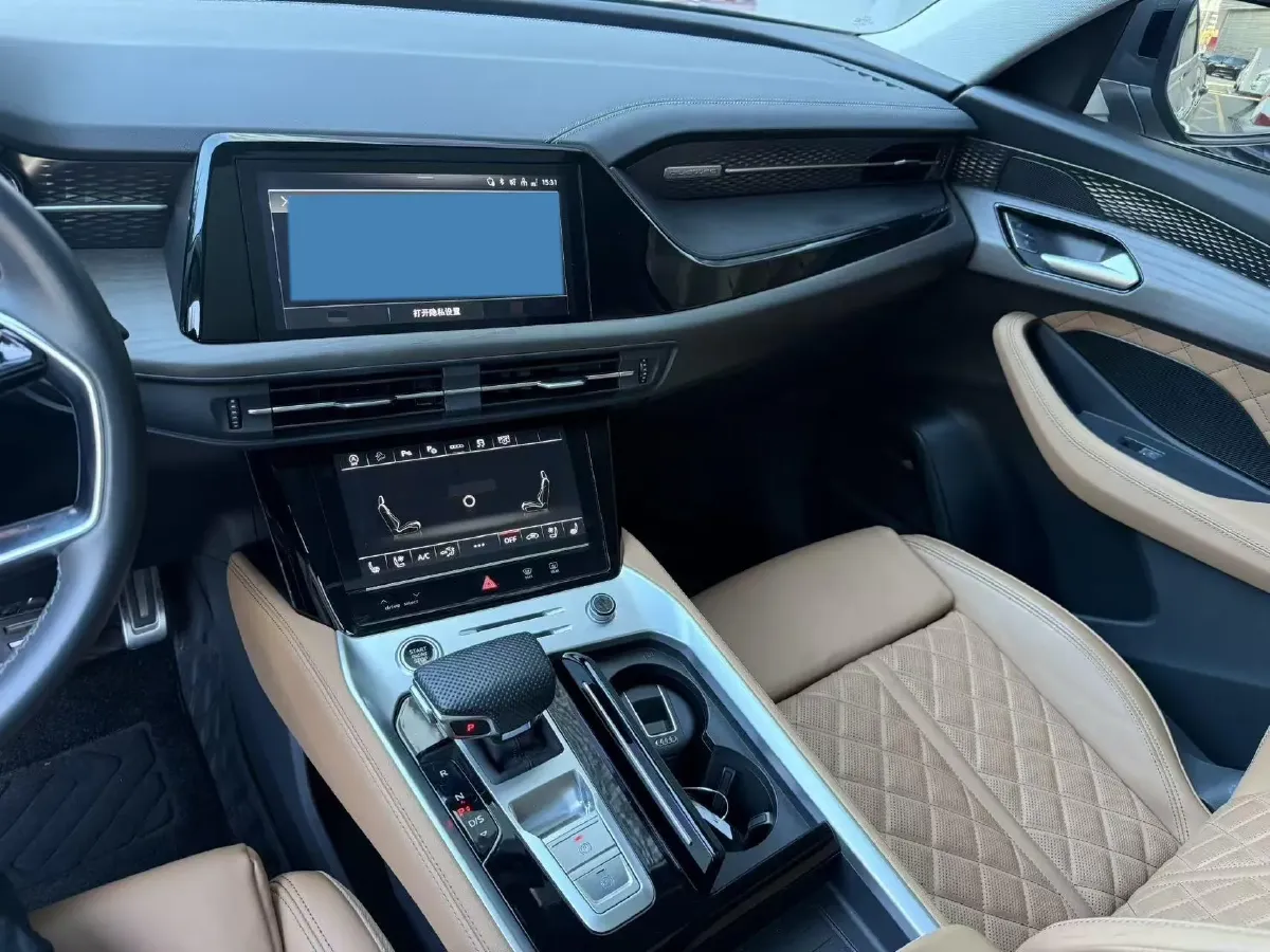 2024 Audi Q6 2.0T 265HP L4 7DCT,autocango,china used car exporter,china ev exporter,chinese used car exporter,chinese used ev exporter