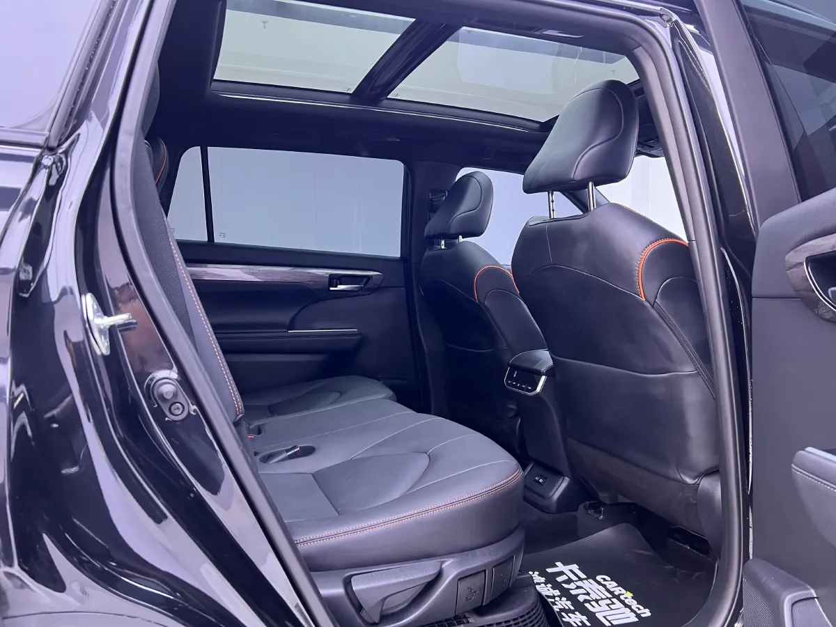 2024 Toyota Crown Kluger 2.5L 189HP L4 E-CVT Hybrid,autocango,china used car exporter,china ev exporter,chinese used car exporter,chinese used ev exporter