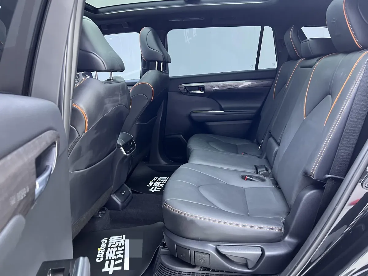 2024 Toyota Crown Kluger 2.5L 189HP L4 E-CVT Hybrid,autocango,china used car exporter,china ev exporter,chinese used car exporter,chinese used ev exporter