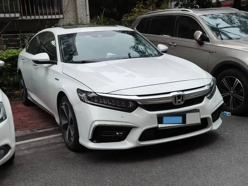 2019 Honda Inspire 2.0L 146HP L4 E-CVT Hybrid,autocango,china used car exporter,china ev exporter,chinese used car exporter,chinese used ev exporter