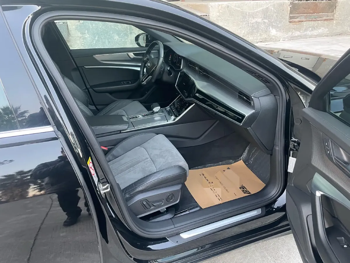 2019 Mercedes-Benz E Class 1.5T 184HP L4 9AT,autocango,china used car exporter,china ev exporter,chinese used car exporter,chinese used ev exporter