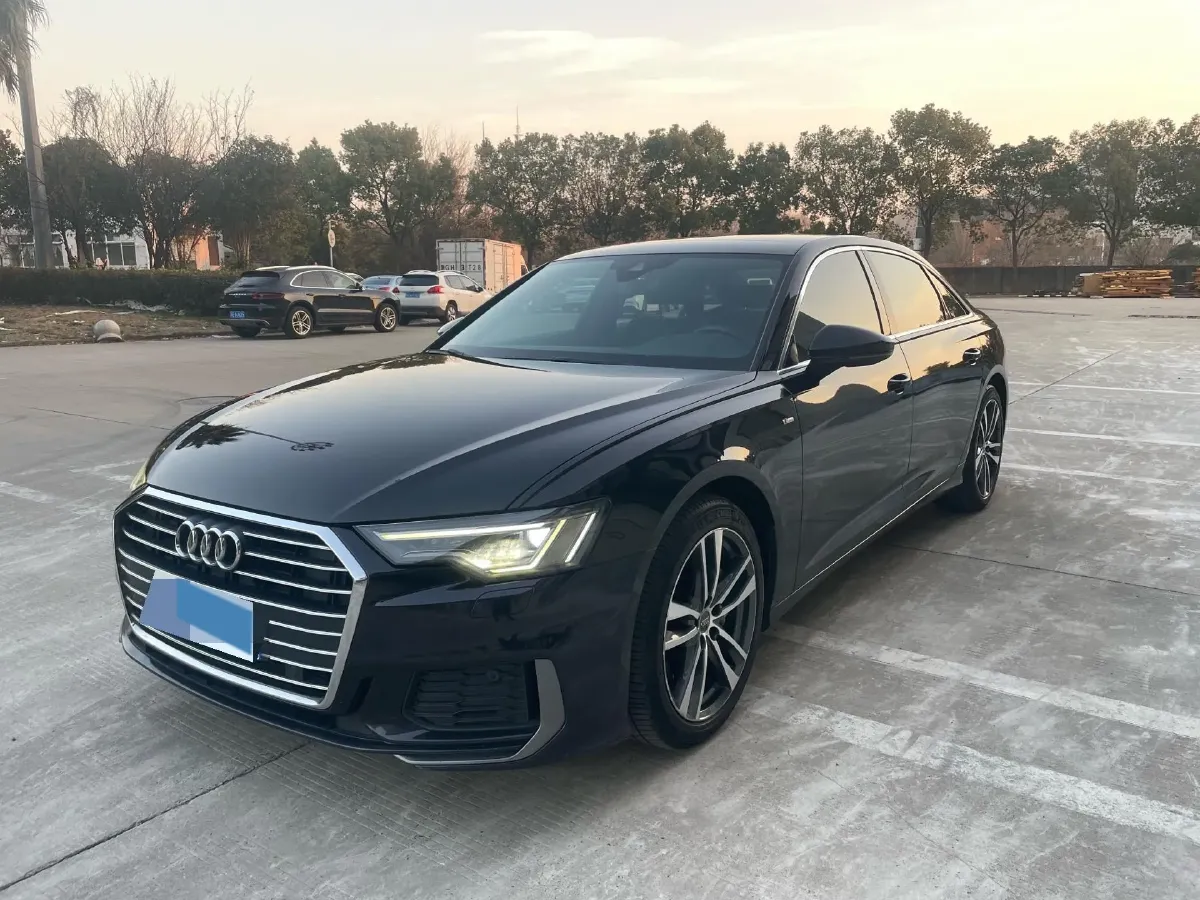 2019 Mercedes-Benz E Class 1.5T 184HP L4 9AT,autocango,china used car exporter,china ev exporter,chinese used car exporter,chinese used ev exporter