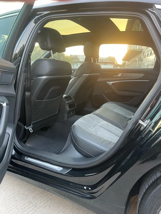 2019 Mercedes-Benz E Class 1.5T 184HP L4 9AT,autocango,china used car exporter,china ev exporter,chinese used car exporter,chinese used ev exporter