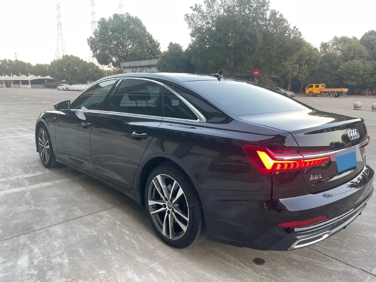 2019 Mercedes-Benz E Class 1.5T 184HP L4 9AT,autocango,china used car exporter,china ev exporter,chinese used car exporter,chinese used ev exporter