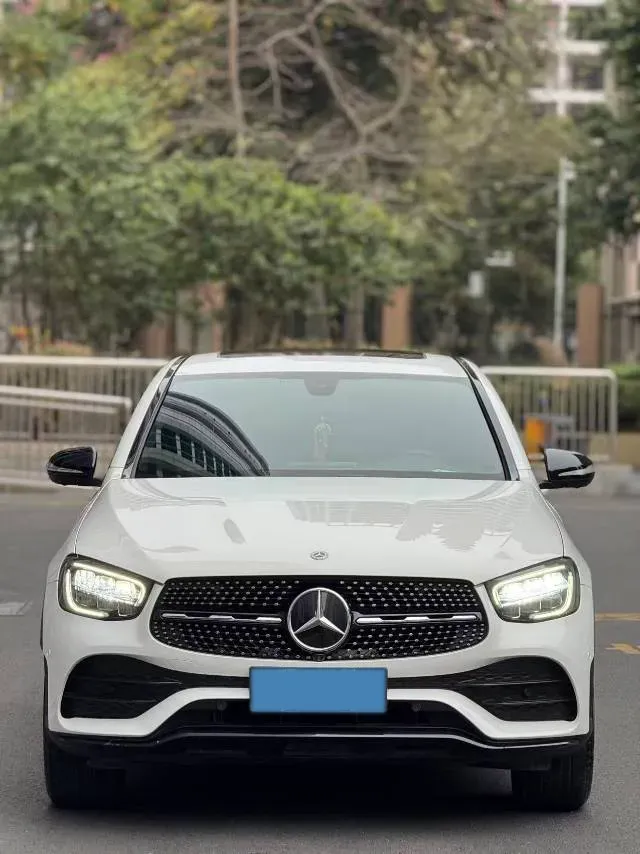 2020 Mercedes-Benz GLC Coupe 2.0T 197HP L4 9AT,autocango,china used car exporter,china ev exporter,chinese used car exporter,chinese used ev exporter